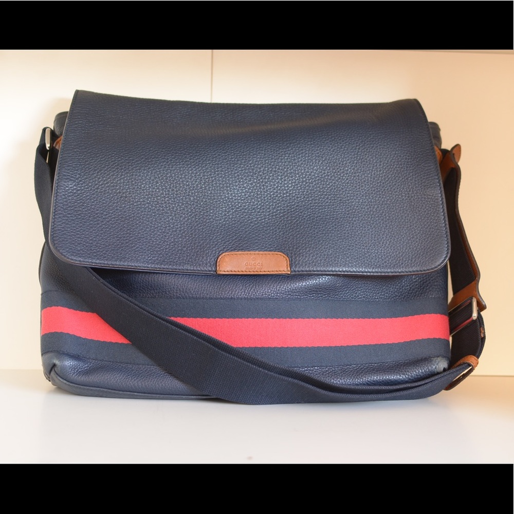 Gucci Leather Messenger bag with Web Detail Stripe detail